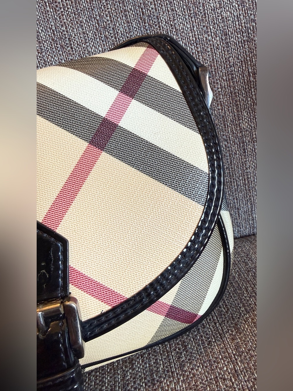 Authentic Burberry Crossbody bag - Picture 3 of 12